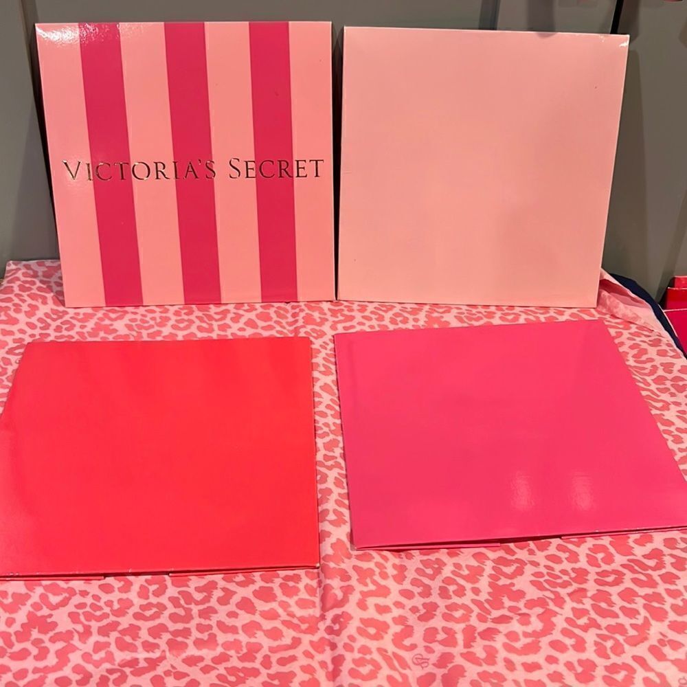 Two small boxes and tissues